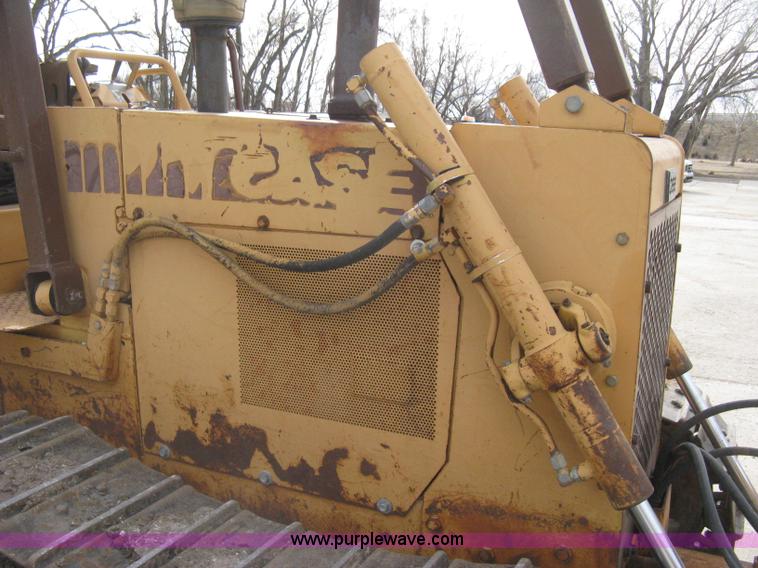 image for item I5582 1993 Case 550E long track dozer