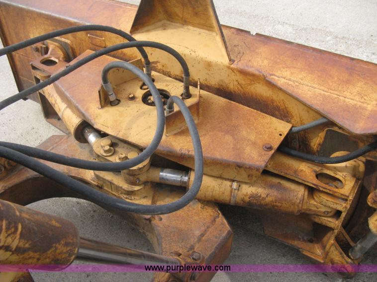 image for item I5582 1993 Case 550E long track dozer