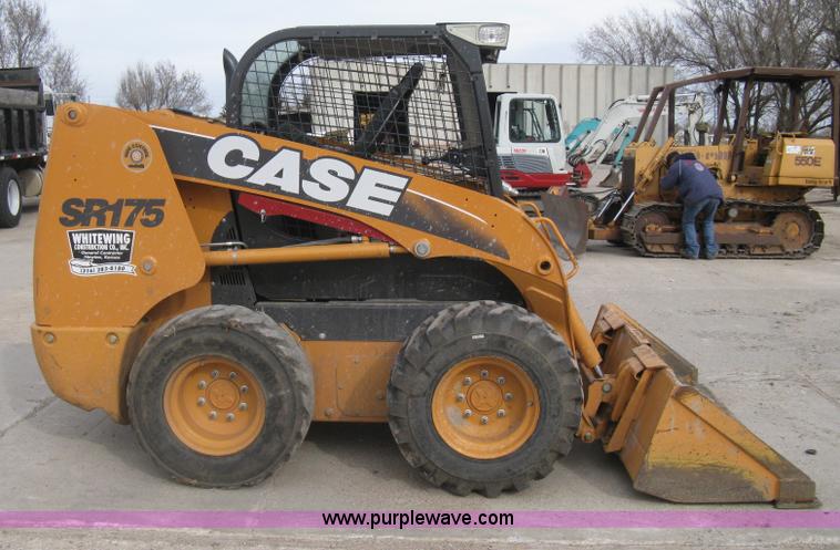 image for item I5584 2011 Case SR175 skid steer