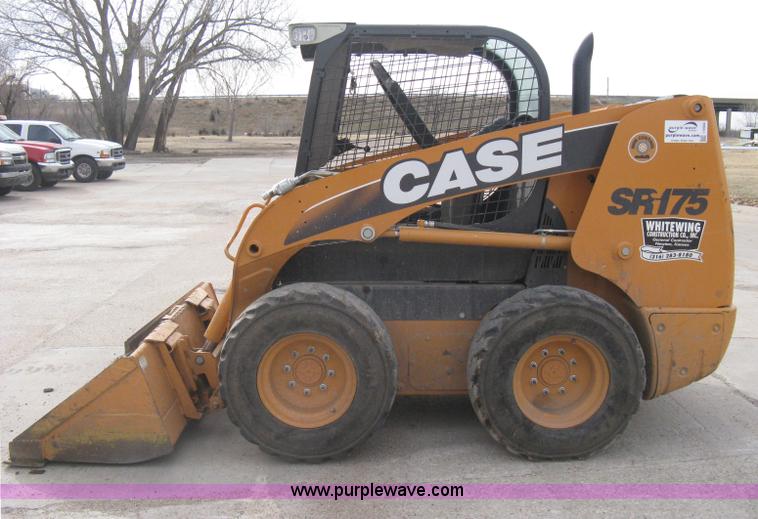 image for item I5584 2011 Case SR175 skid steer