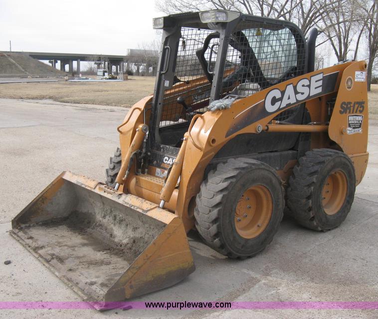 image for item I5584 2011 Case SR175 skid steer