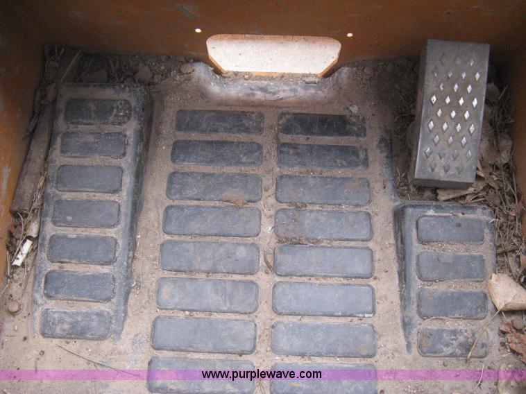 image for item I5584 2011 Case SR175 skid steer