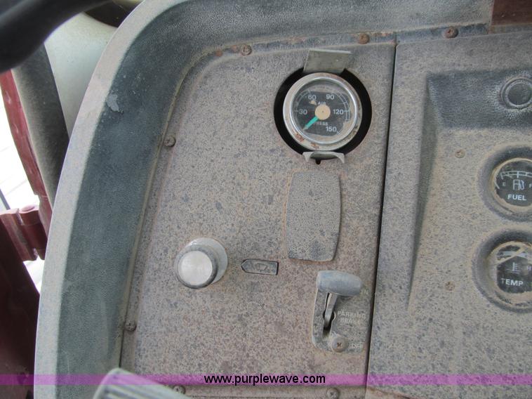 image for item I7151 1984 Ford 8000 water truck