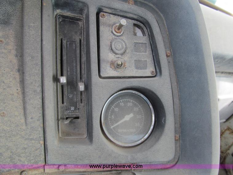 image for item I7151 1984 Ford 8000 water truck