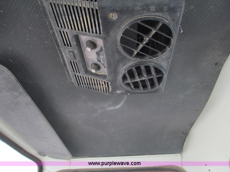 image for item I7151 1984 Ford 8000 water truck