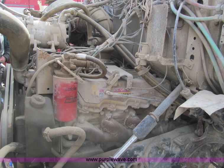 image for item I7151 1984 Ford 8000 water truck