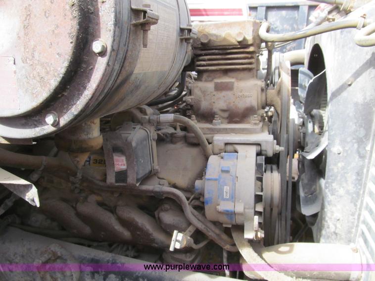 image for item I7151 1984 Ford 8000 water truck