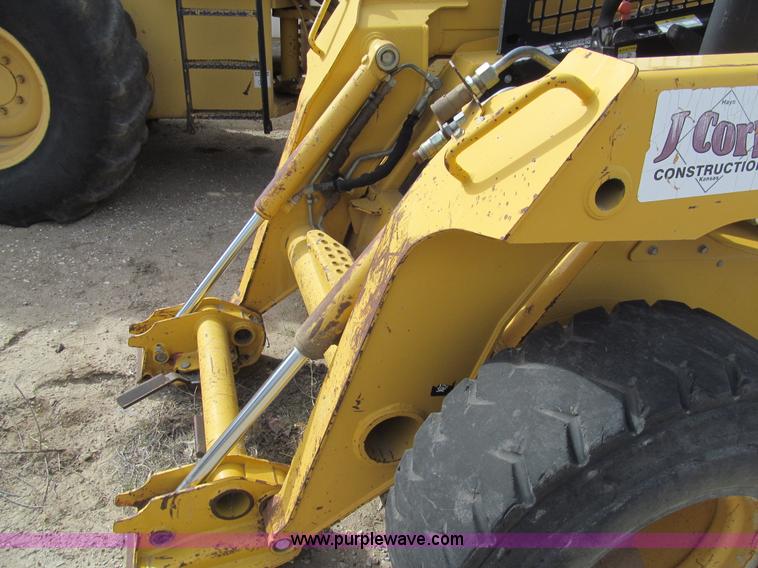 image for item I7152 1999 John Deere 270 skid steer