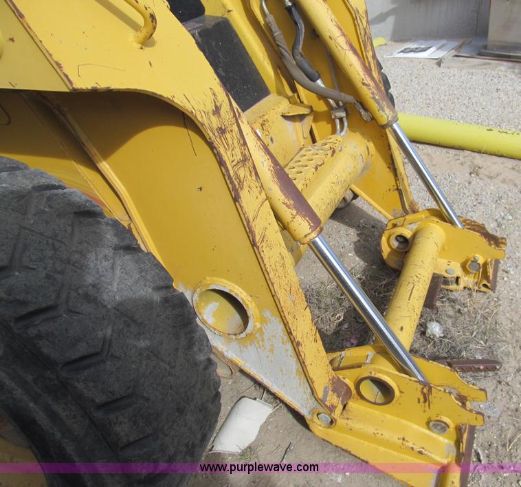 image for item I7152 1999 John Deere 270 skid steer