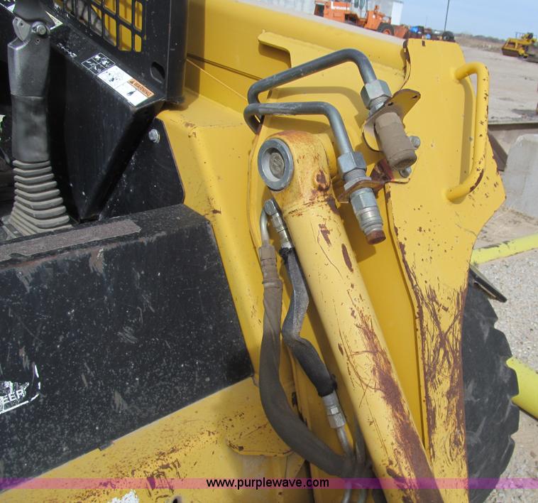 image for item I7152 1999 John Deere 270 skid steer