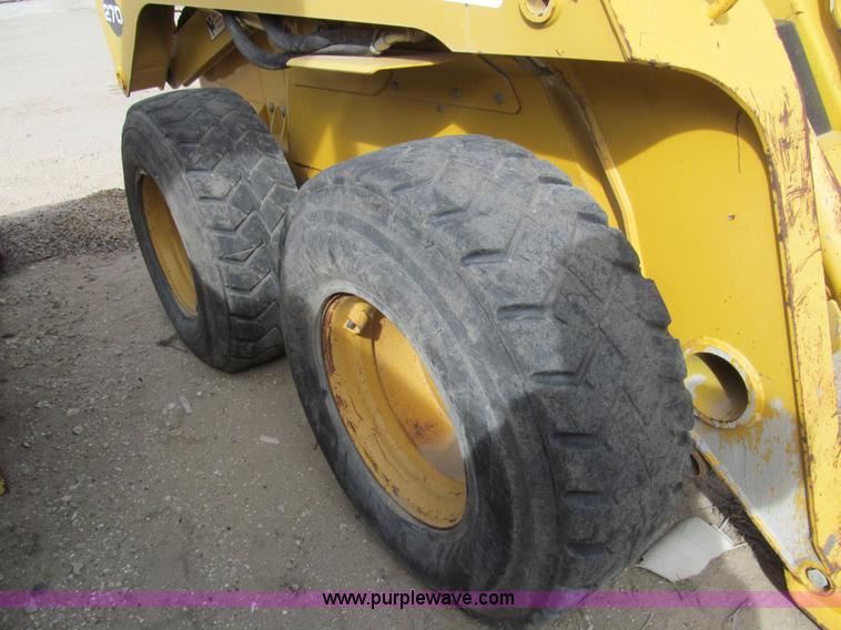image for item I7152 1999 John Deere 270 skid steer