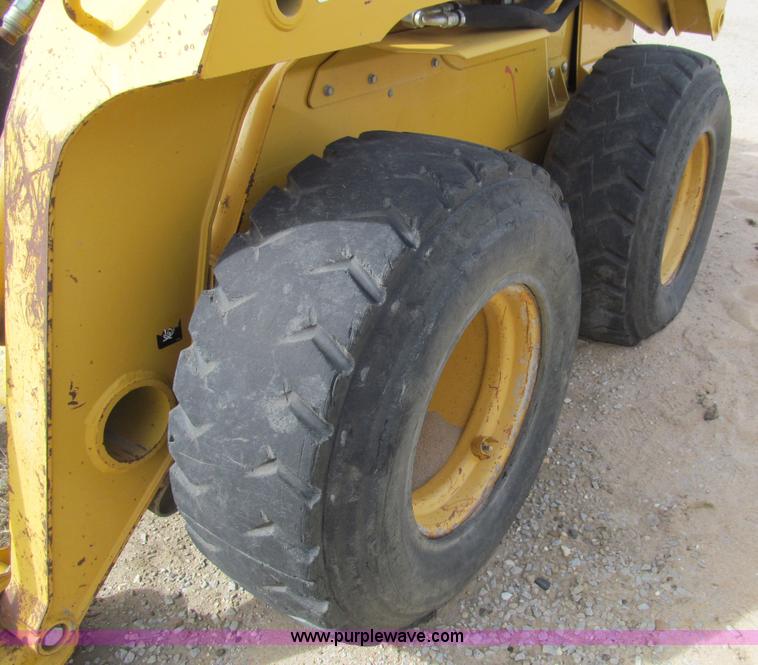 image for item I7152 1999 John Deere 270 skid steer