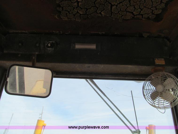 image for item I7153 1980 John Deere 770A articulated motor grader