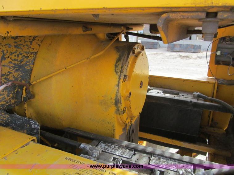 image for item I7153 1980 John Deere 770A articulated motor grader