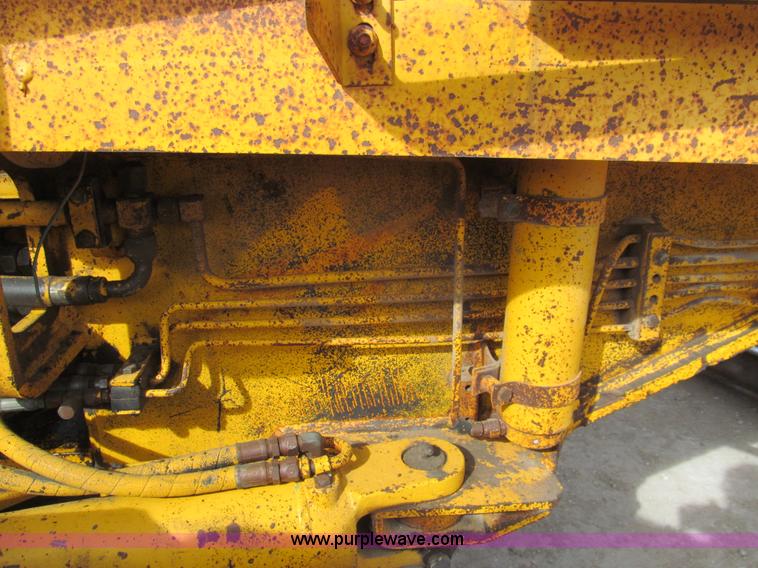 image for item I7153 1980 John Deere 770A articulated motor grader