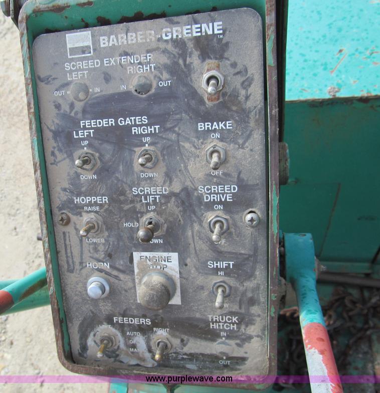 image for item I7154 1988 Barber Greene BG225B paving machine