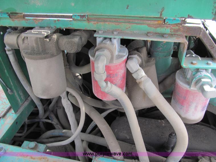 image for item I7154 1988 Barber Greene BG225B paving machine