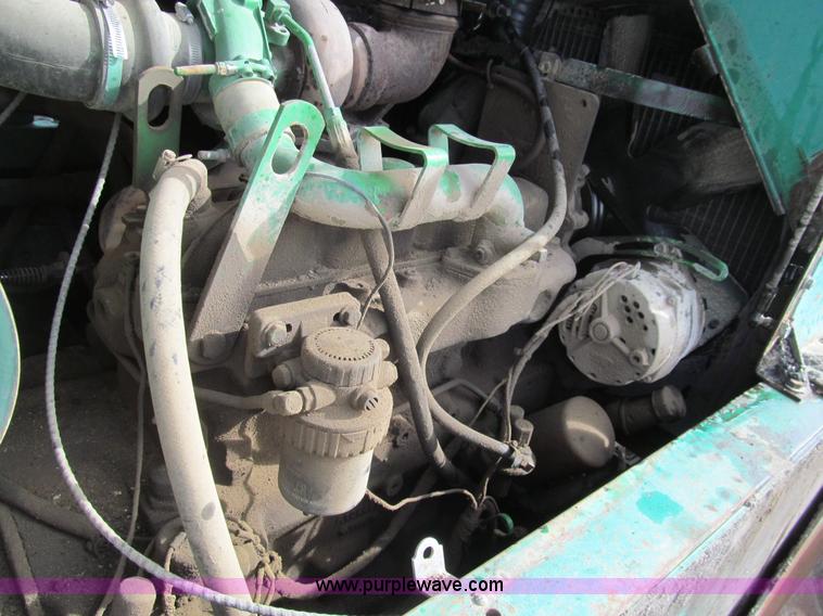 image for item I7154 1988 Barber Greene BG225B paving machine