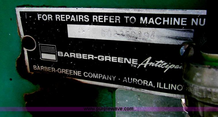 image for item I7154 1988 Barber Greene BG225B paving machine