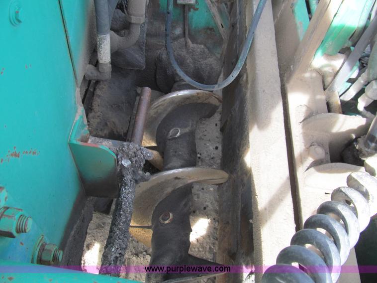 image for item I7154 1988 Barber Greene BG225B paving machine