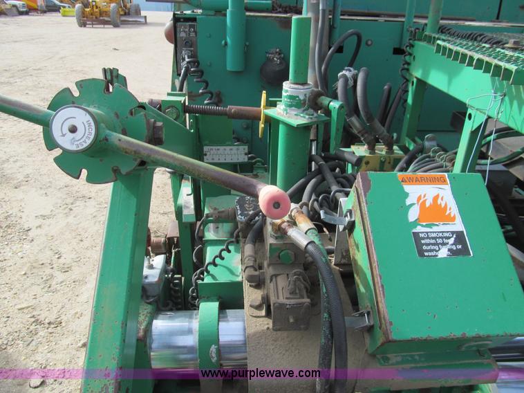 image for item I7154 1988 Barber Greene BG225B paving machine