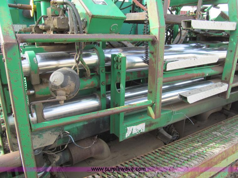 image for item I7154 1988 Barber Greene BG225B paving machine