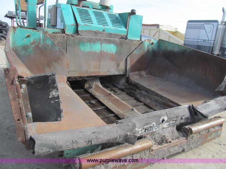 image for item I7154 1988 Barber Greene BG225B paving machine