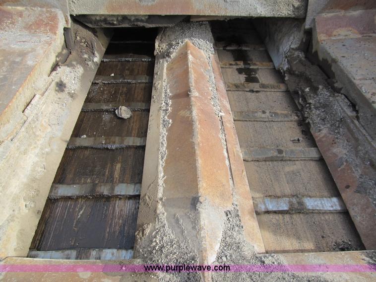 image for item I7154 1988 Barber Greene BG225B paving machine