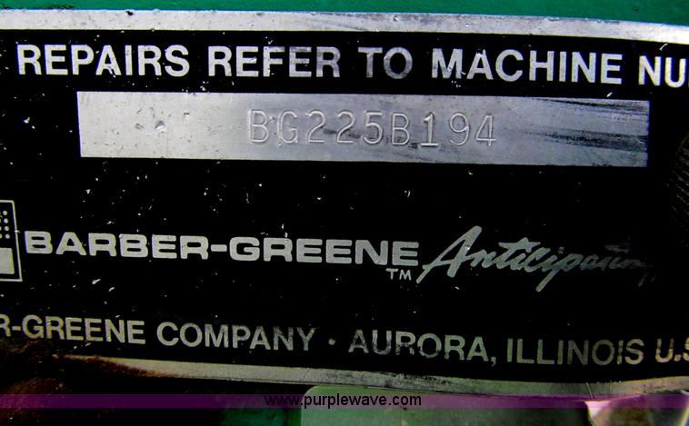 image for item I7154 1988 Barber Greene BG225B paving machine