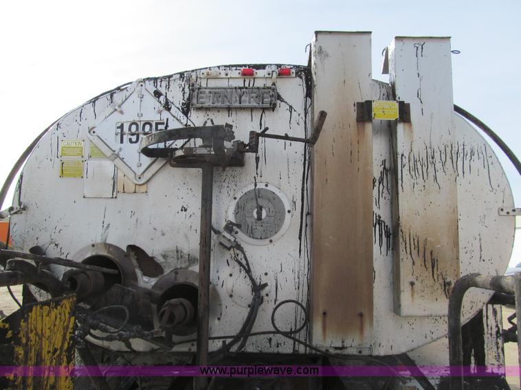 image for item I7155 1975 Ford N700 oil distribution truck