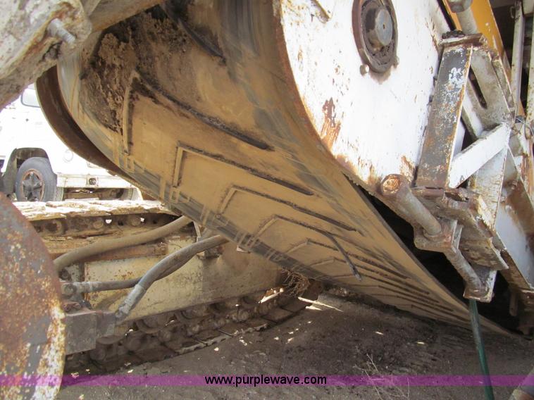 image for item I7156 1982 Roto-Mill PR-450 cold planer