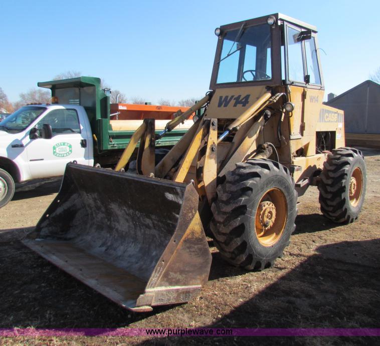 image for item I7484 1975 Case W14 articulated wheel loader