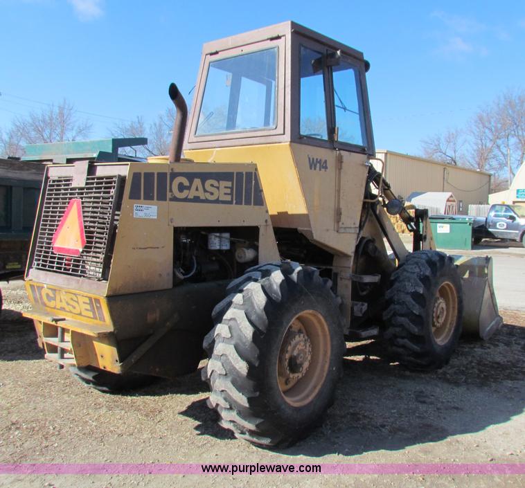 image for item I7484 1975 Case W14 articulated wheel loader