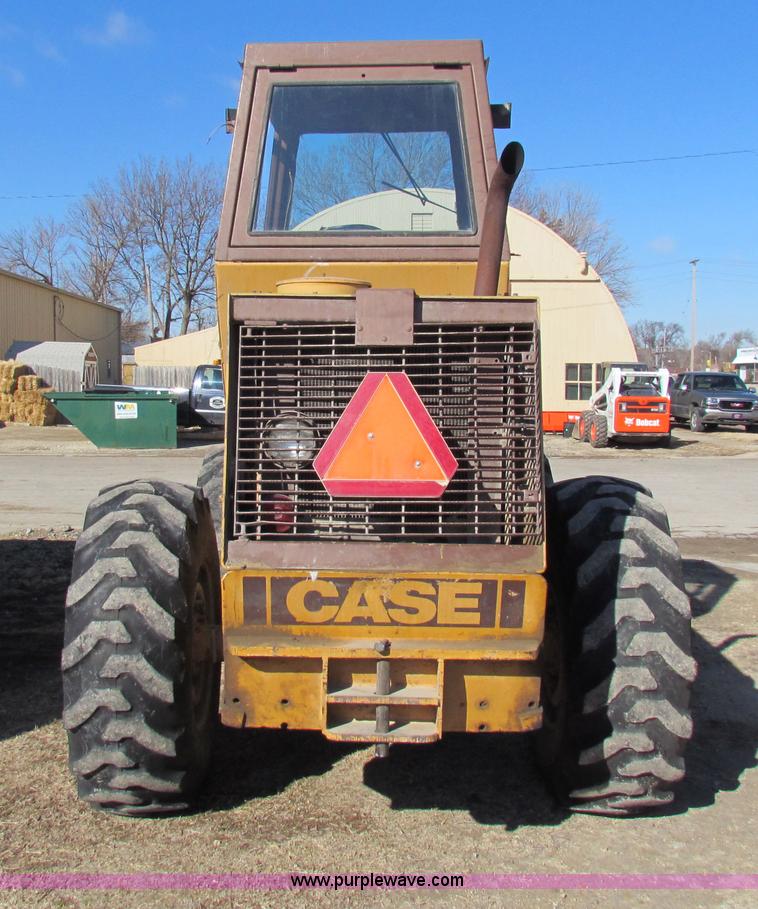 image for item I7484 1975 Case W14 articulated wheel loader