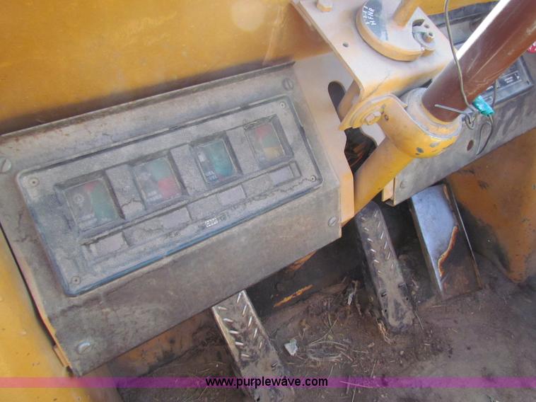 image for item I7484 1975 Case W14 articulated wheel loader