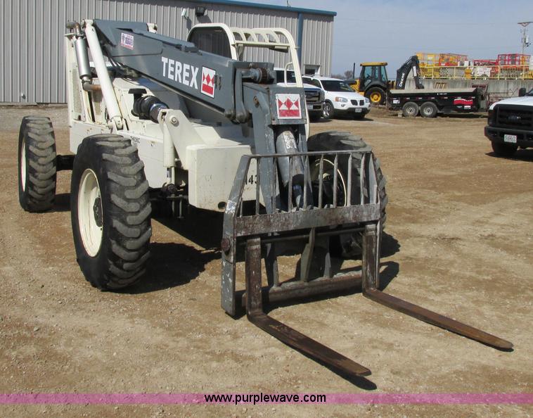 image for item Z9200 2005 Terex TH636 telehandler