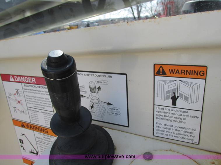 image for item Z9200 2005 Terex TH636 telehandler