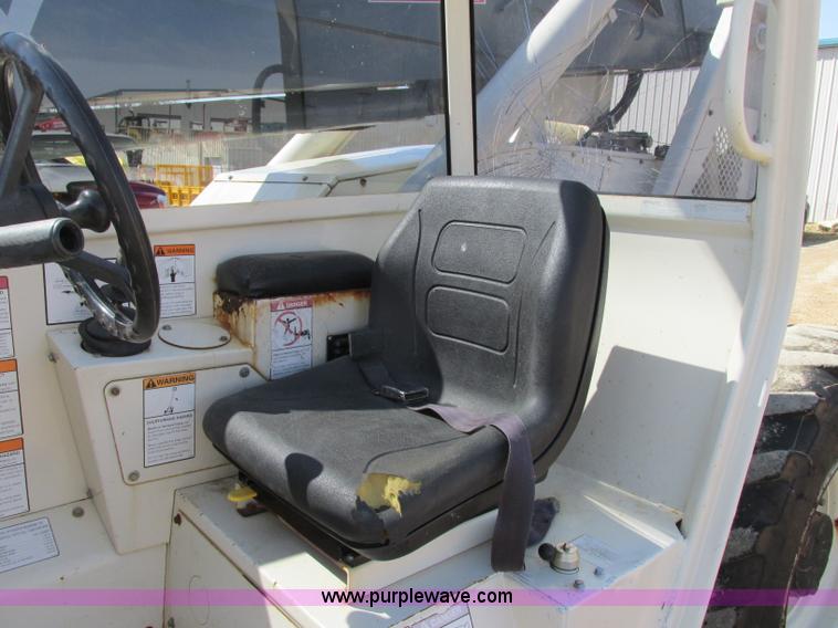 image for item Z9200 2005 Terex TH636 telehandler