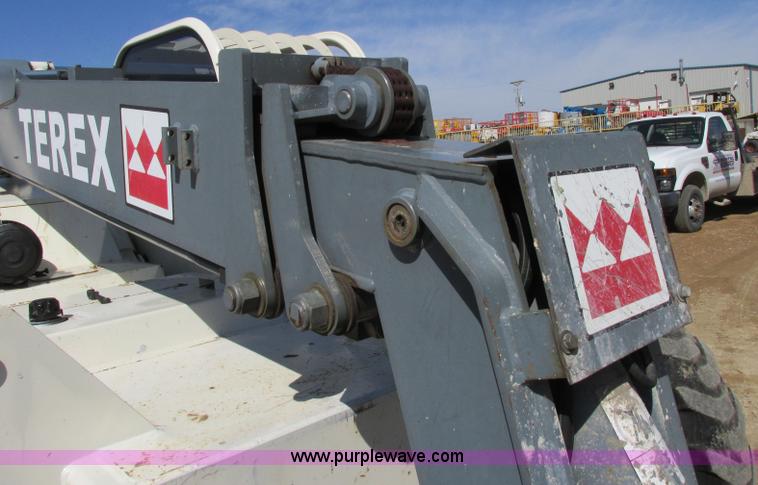 image for item Z9200 2005 Terex TH636 telehandler