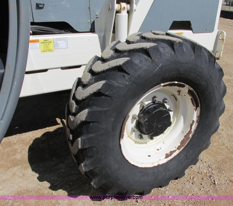 image for item Z9202 2005 Terex TH844C telehandler