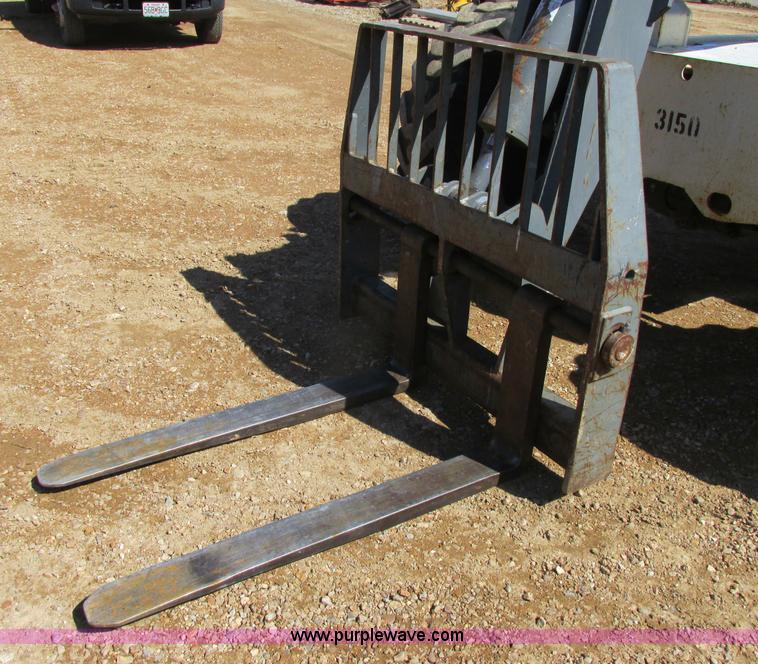 image for item Z9202 2005 Terex TH844C telehandler