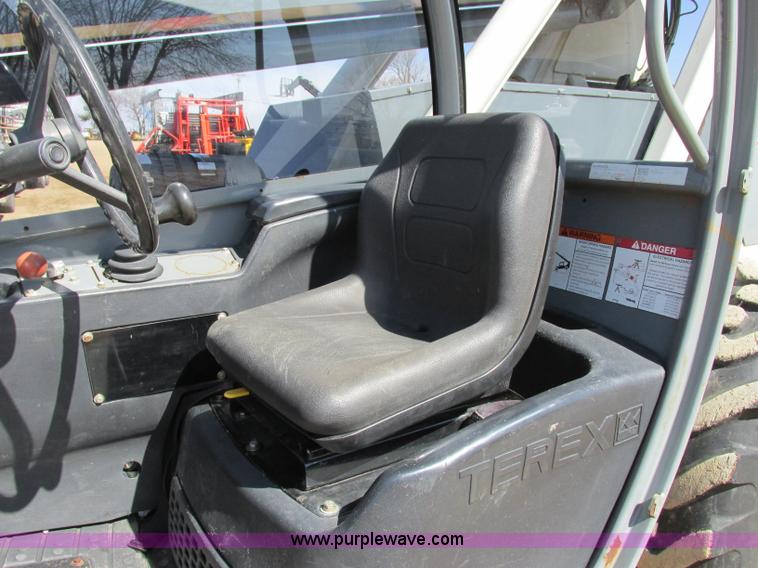 image for item Z9202 2005 Terex TH844C telehandler