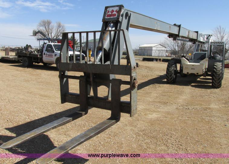 image for item Z9202 2005 Terex TH844C telehandler