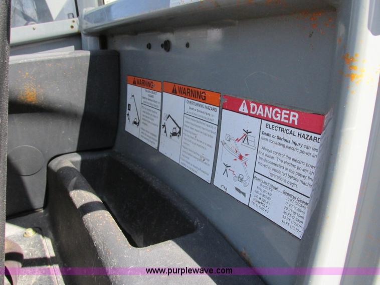 image for item Z9202 2005 Terex TH844C telehandler