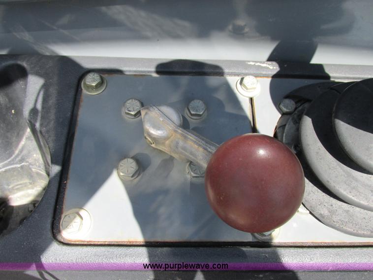 image for item Z9202 2005 Terex TH844C telehandler