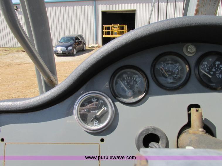 image for item Z9202 2005 Terex TH844C telehandler