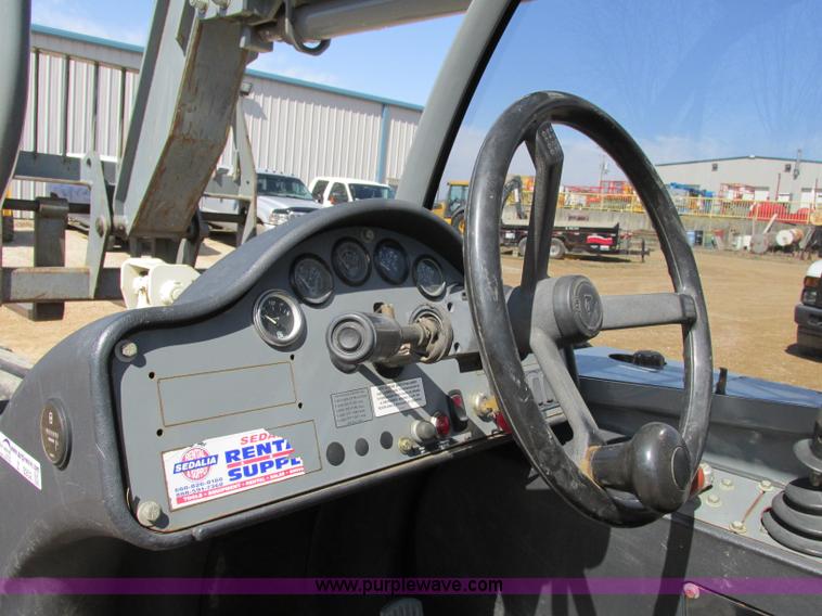 image for item Z9202 2005 Terex TH844C telehandler