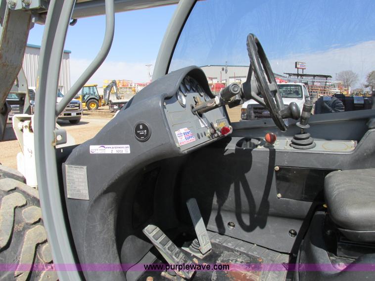 image for item Z9202 2005 Terex TH844C telehandler