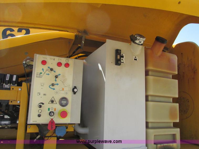 image for item Z9203 2001 Haulotte HB62 boom lift