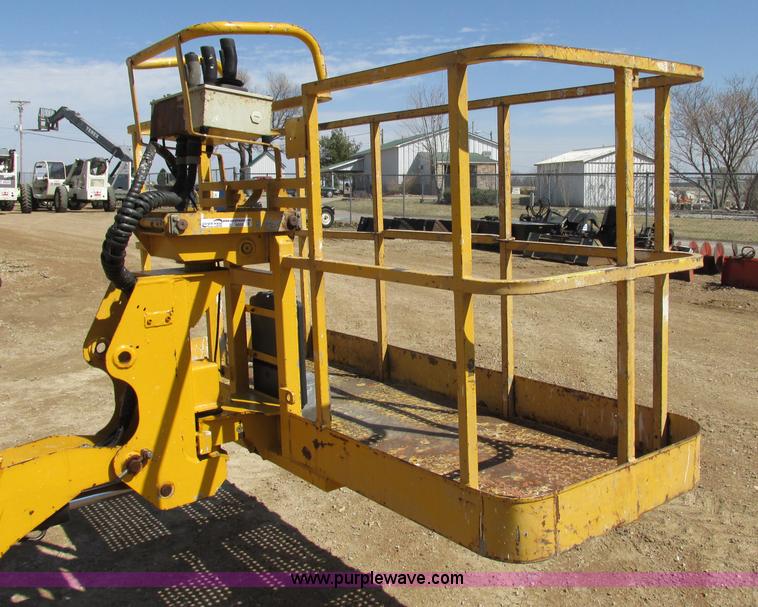 image for item Z9203 2001 Haulotte HB62 boom lift